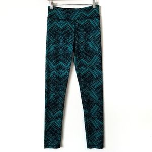 Aeropostale black teal abstract print leggings